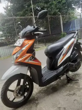 Bonda Beat FI Injeksi 2014 Mulus Orisinil Siap Pake