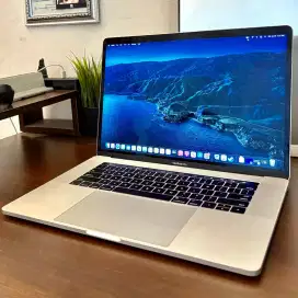 Macbook PRO i7 16gb Touchbar 512gb Dual VGA 2016 SSD intel TT APPLE