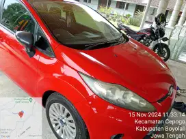 Ford fiesta tahun 2012 Merah