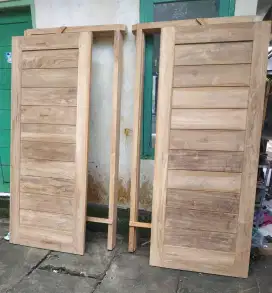 Kusen dan pintu minimalis kayu jati