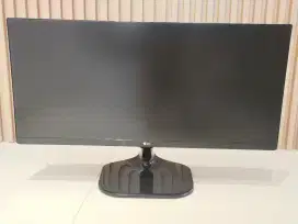Monitor LG Ultrawide 25UM58-P Backlight nyala,