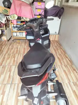 Honda Vario 160 Warna Biru