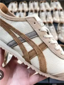 Onitsuka Tiger Mexico 66 VIN