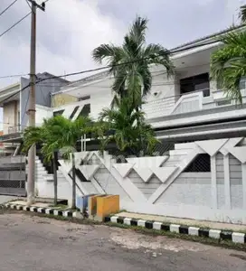 Dijual Rumah Classic Mewah 2 lantai siap huni di Dharmahusada indah