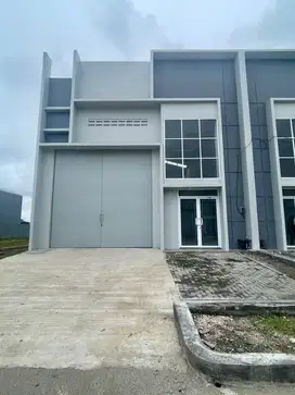 Gudang Di Komplek Yugi Tangerang Luas 320 m2 Unit Rapi Siap Huni
