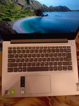 Laptop Lenovo i5 Gen 10 SSD 512GB MX330
