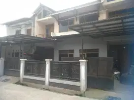 Rumah 2 lantai dekat STT TELKOM DAN EXIT ROL BUAHBATU