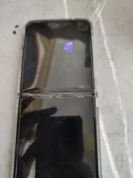 Samsung Z Flip 3 8/256 minus lyar dlm mati(lyar luar hidup) bs Tt