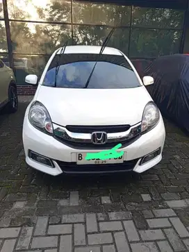 Dijual Honda Mobilio Type E Matic Putih