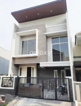 JUAL RUMAH BARU MODERN TROPICAL DEKAT TAMAN PAKUWON CITY