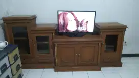 Rak Kayu TV Pajangan
