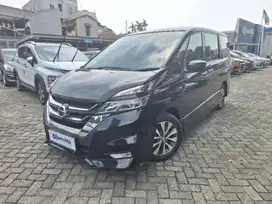 Pajak Panjang Nissan Serena  2.0 Highway Star Bensin-AT 2019 Hitam