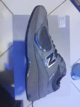 Nb 2002R light grey.  ( Original )