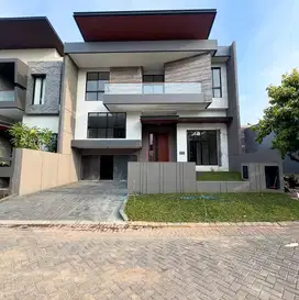 Premium Rumah Gress Minimalis 2.5 Lt Lux Pakuwon Indah