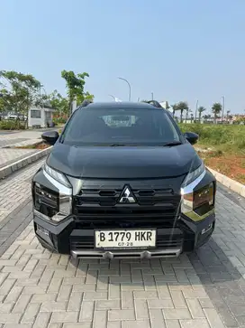 MITSUBISHI XPANDER CROSS AT 2023 HITAM