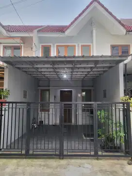 Rumah Cantik Row Jalan 3 Mobil Ada AC di Gading Arcadia Jakarta Utara