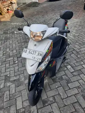 MIO J INJEKSI 2014 PUTIH PAJAK HIDUP MESIN N BODY BAGUS TINGGAL PAKAI