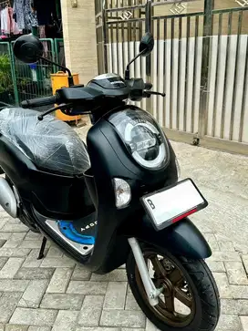 Honda New Scoopy Prestige Keyless TH 2025 Hitam
