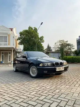 BMW 528i E39 M52TU Tahun 2000