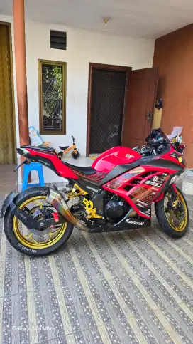 Ninja 250 Fi RED