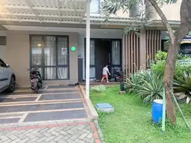 Dijual Cepat Rumah 2 Lantai Kota Wisata Siap Huni