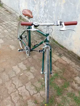 Sepeda London taxi roadbike