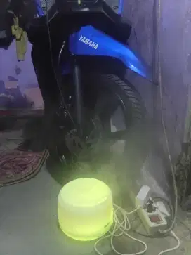Disffuser aromah terapi ukuran 1 liter dan ada lampu tidur