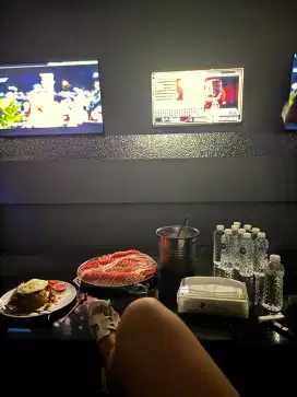 Men's healt SPA and KAREOKE