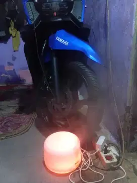 Disffuser aromah terapi ukuran 1 liter dan ada lampu tidur nya