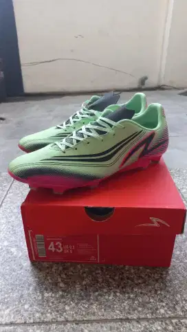 Dijual sepatu sepakbola specs nightshade fg
