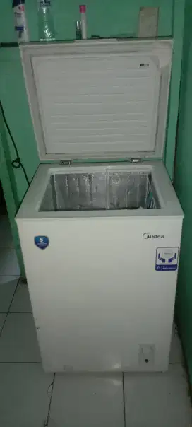 Freezer midea second