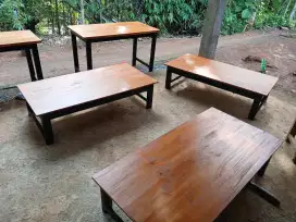 Meja warung lesehan