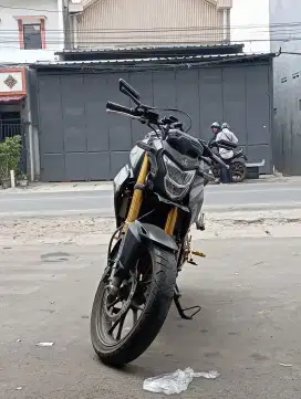 Honda Cb150r v4