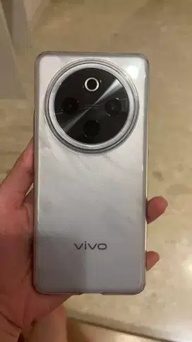 VIVO Y300 Pro+ 5 G /12GB +256GB trbaru tahan air & debu.IMEI terdaftar