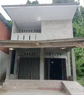 Dijual cepat Rumah 2 lantai, view LAUT