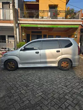 Toyota Avanza 2010 Bensin