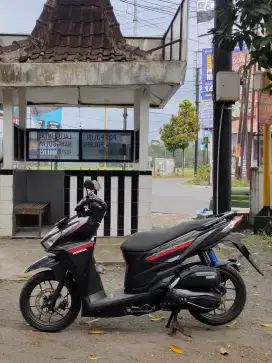 Bismilah jual motor Honda Vario 2016