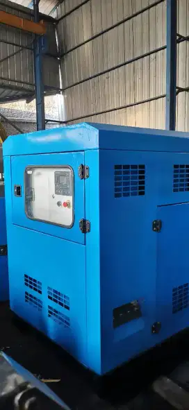Genset Bekas Cummins 250 kVA Silent