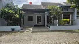 Rumah Bagus Luas terawat di Gumpang dekat ke UMS