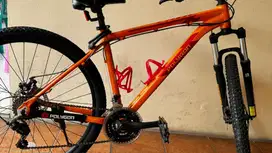 Sepeda polygon edisi orange