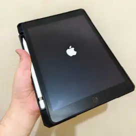 Ipad 9 second 64gb wifi only + Apple Pen Gen 1