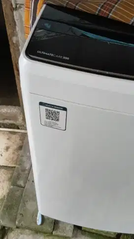 Mesin cuci elektrolux