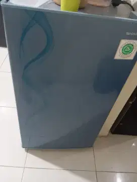 Kulkas sharp 1pintu