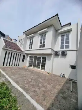 Alicante Gading Serpong Kosong seperti brand new