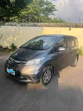 Honda freed 2013 super mulus mint condition 1 tangan dari baru