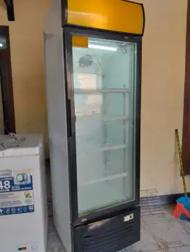 Showcase CROWN by LG 250 Liter