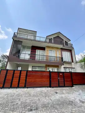 rumah dijual kota batu malang 2 lantai atas wisata BNS kota batu