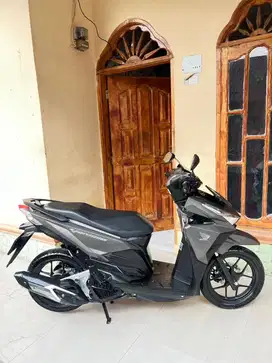 dijual vario old 150cc tahun2017 surar lengkap km7rb kayak baru