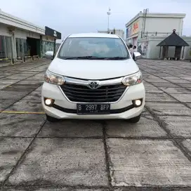 Toyota Avanza 1.3 G A/t 2015