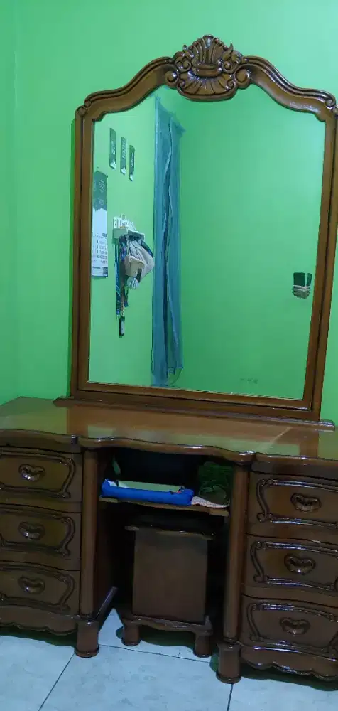 Dijual Meja Rias Kayu Jati